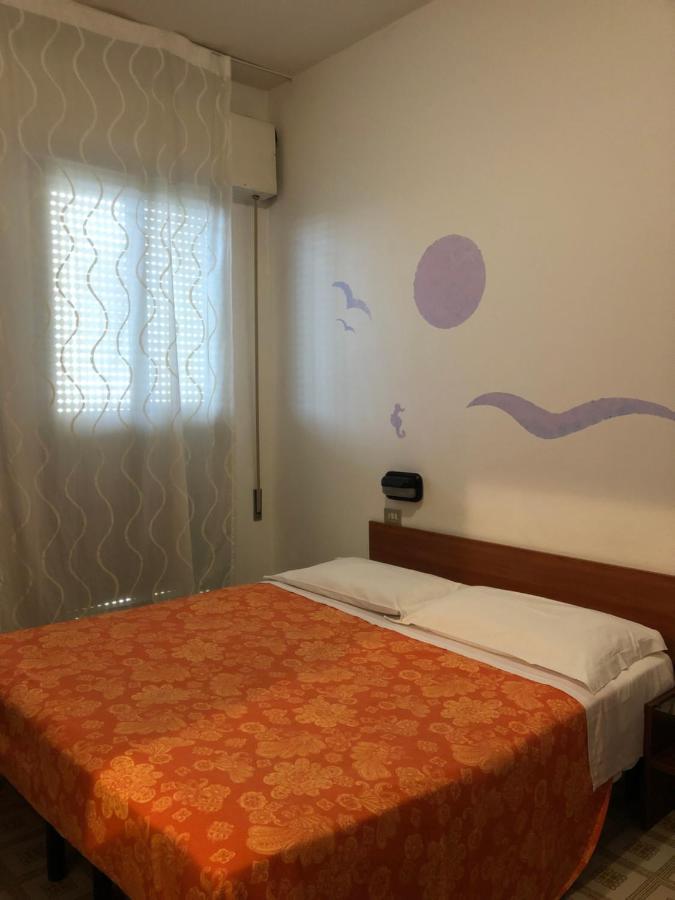 Hotel Criss Rimini Dış mekan fotoğraf