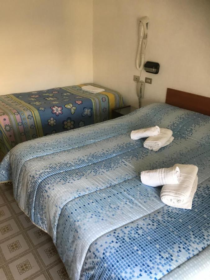 Hotel Criss Rimini Dış mekan fotoğraf